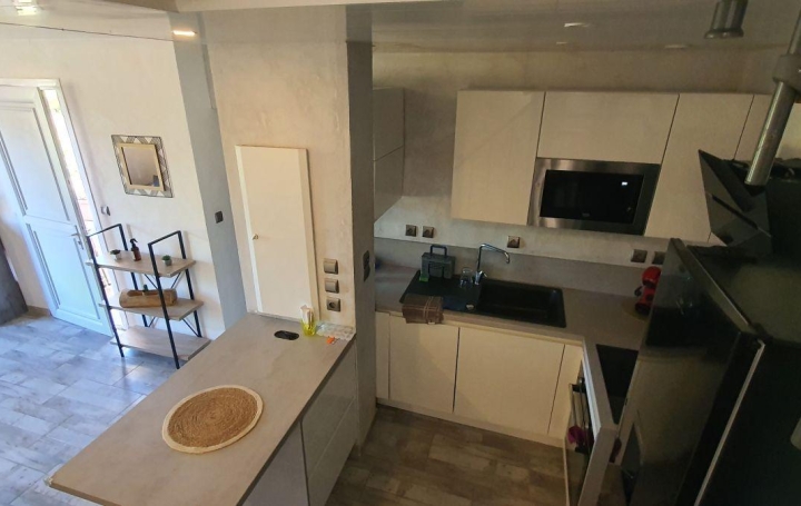 Maison GALLARGUES-LE-MONTUEUX (30660)  46 m2 133 000 € 