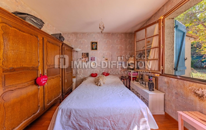 Maison AUBAIS (30250)  75 m2 304 000 € 