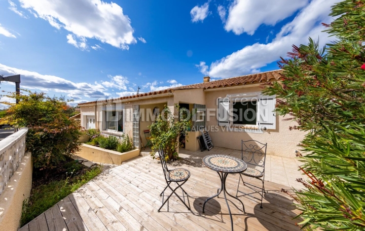 Maison GALLARGUES-LE-MONTUEUX (30660)  110 m2 369 000 € 