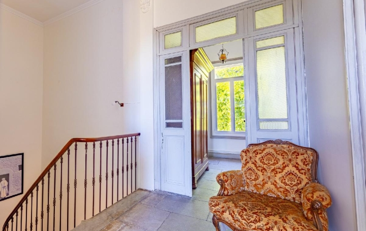 Maison AIGUES-VIVES (30670)  230 m2 485 000 € 