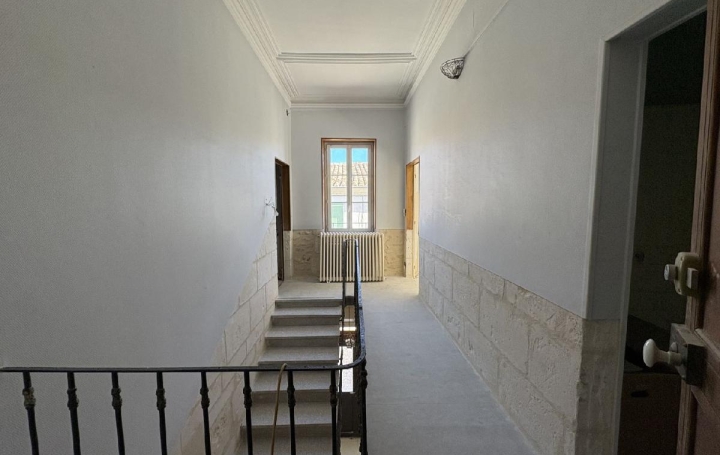 Maison REDESSAN (30129)  130 m2 365 000 € 