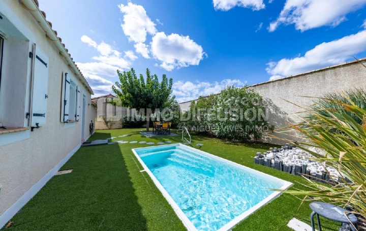 Maison GALLARGUES-LE-MONTUEUX (30660)  110 m2 369 000 € 