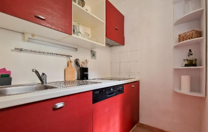 Maison GALLARGUES-LE-MONTUEUX (30660)  45 m2 128 000 € 