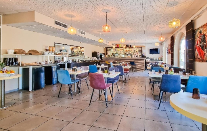 Maison GALLARGUES-LE-MONTUEUX (30660)  45 m2 128 000 € 