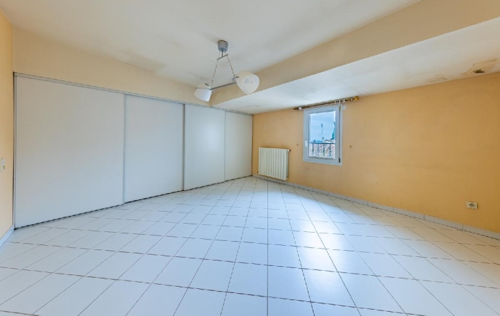 Maison AIGUES-VIVES (30670)  220 m2 450 000 € 