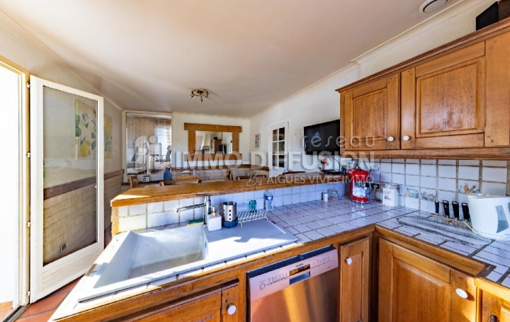 Maison BEAUVOISIN (30640)  126 m2 395 000 € 