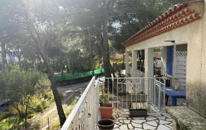 Maison CONGENIES (30111)  156 m2 440 000 € 