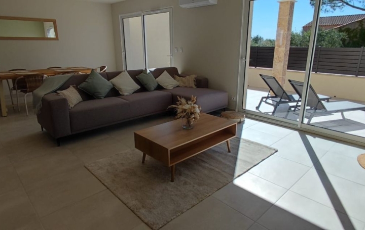 Maison SANILHAC-SAGRIES (30700)  95 m2 1 350 € 