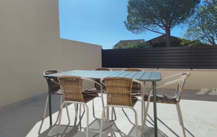 Maison SANILHAC-SAGRIES (30700)  95 m2 1 350 € 