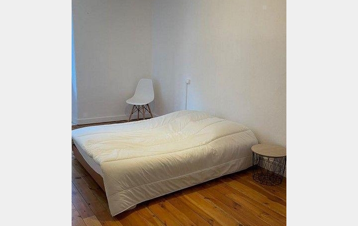 Maison PRADELLES (43420)  280 m2 1 200 € 