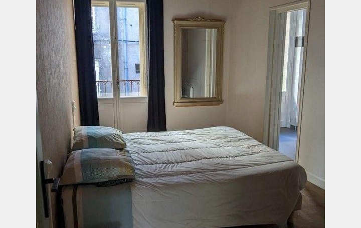 Maison PRADELLES (43420)  280 m2 1 200 € 