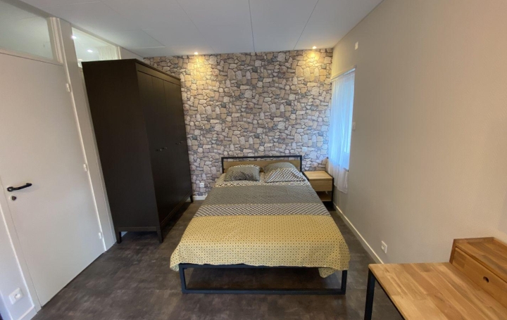 Studio NAUSSAC (48300)   336 € 