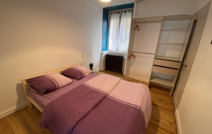 3 Pièces LANGOGNE (48300)  50 m2 360 € 