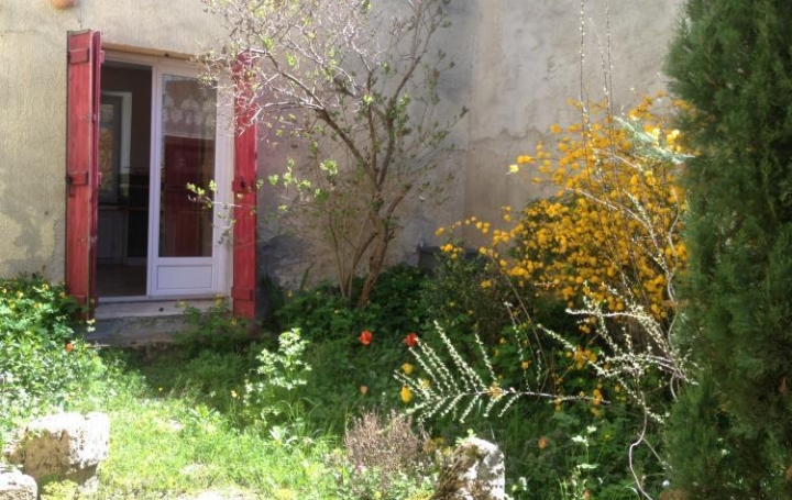 Réseau Immo-diffusion : Maison de village  ALIXAN  218 m2 238 000 € 