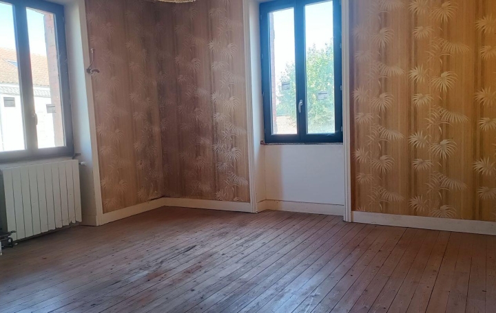 Maison SAIL-LES-BAINS (42310)  210 m2 129 000 € 