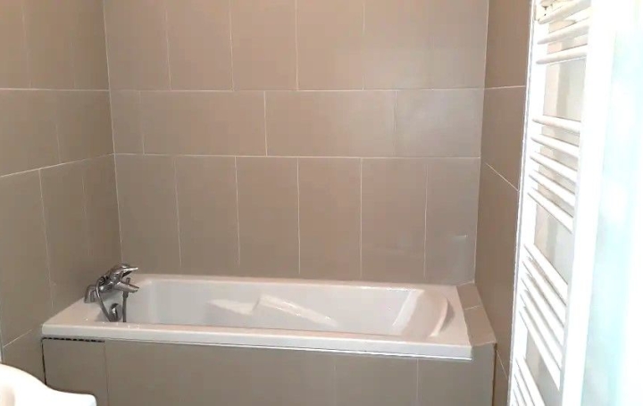 Immeuble ROANNE (42300)  132 m2 195 000 € 