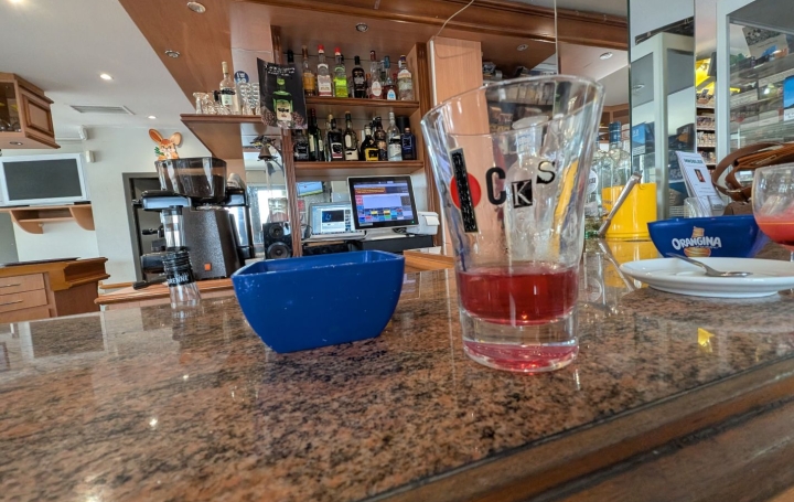 Activité commerciale MABLY (42300)  240 m2 525 000 € 