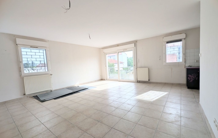 Activité commerciale MABLY (42300)  240 m2 950 000 € 