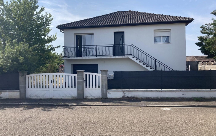 Réseau Immo-diffusion : Maison  POUILLY-SOUS-CHARLIEU  105 m2 215 000 € 