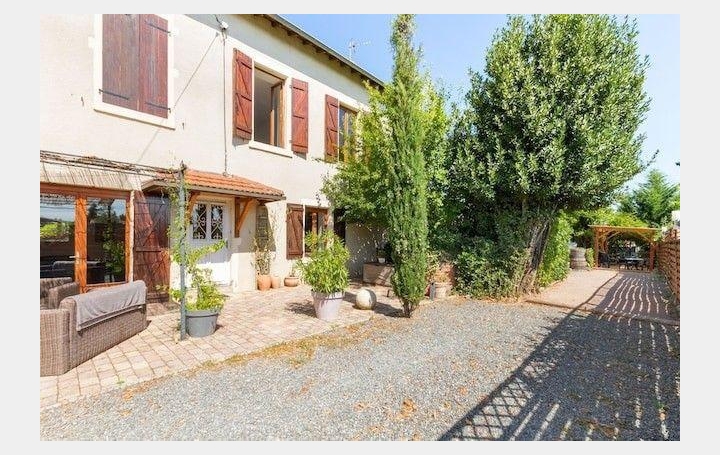 Maison RENAISON (42370)  166 m2 335 000 € 