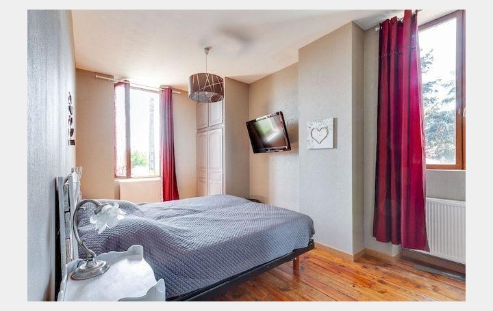 Maison RENAISON (42370)  166 m2 335 000 € 