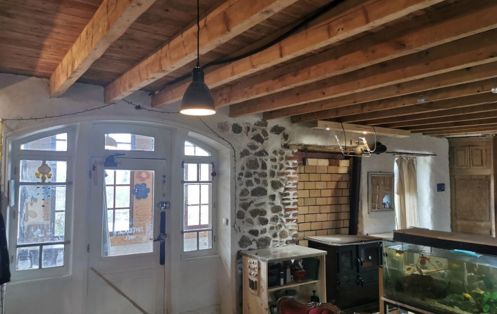 Maison ARFEUILLES (03120)  120 m2 145 000 € 