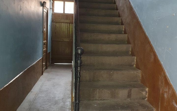 Immeuble ROANNE (42300)  148 m2 119 000 € 