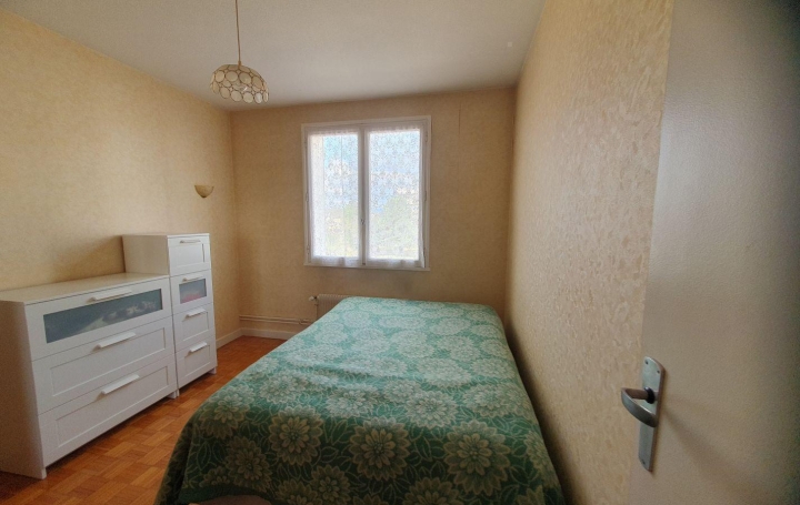 4 Pièces ROANNE (42300)  72 m2 77 000 € 