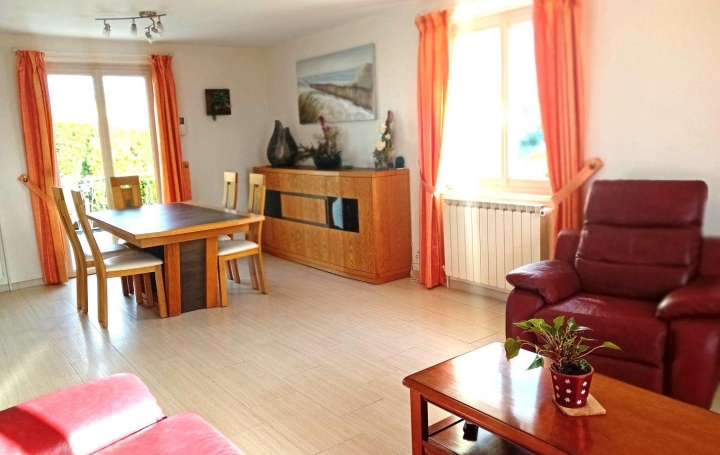 Maison SAINT-MAURICE-EN-GOURGOIS (42240)  90 m2 279 000 € 