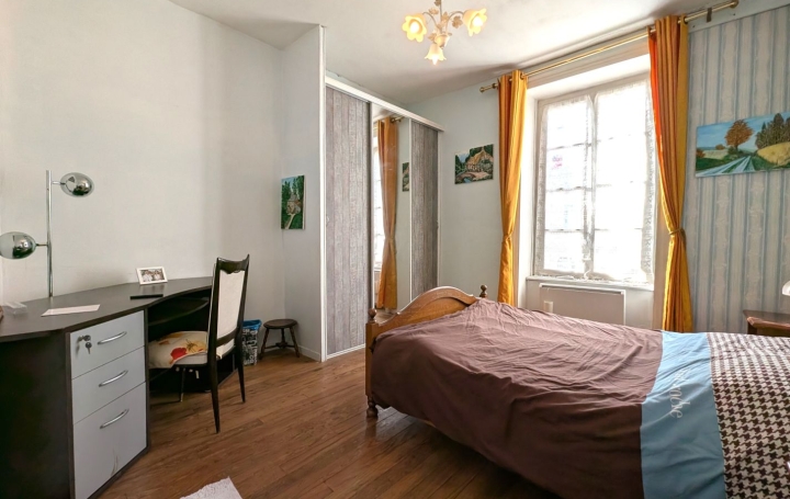 Maison LA PACAUDIERE (42310)  127 m2 132 500 € 