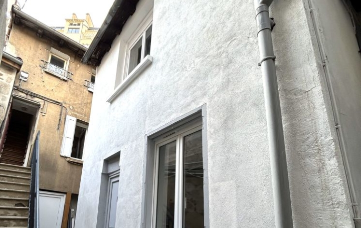 Immeuble SAINT-ETIENNE (42000)  26 m2 69 000 € 