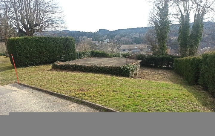 Immeuble LE CHAMBON-SUR-LIGNON (43400)  490 m2 375 000 € 