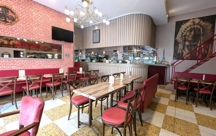 Activité commerciale ROANNE (42300)  85 m2 169 000 € 