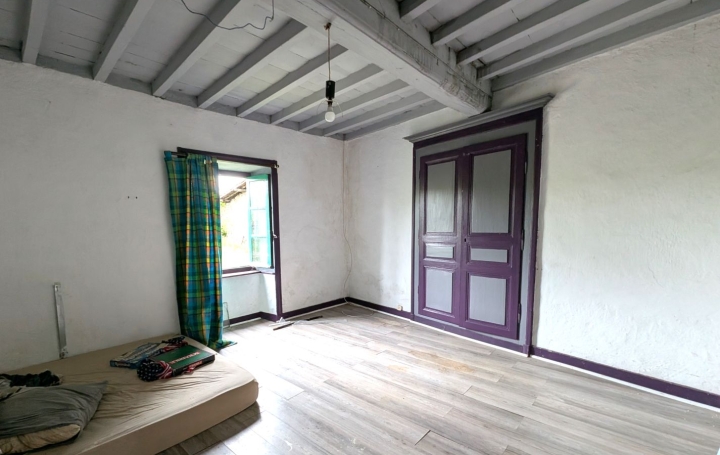 Maison LAY (42470)  120 m2 75 000 € 