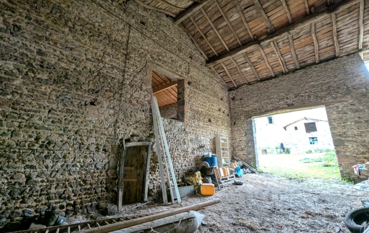 Maison LAY (42470)  120 m2 75 000 € 