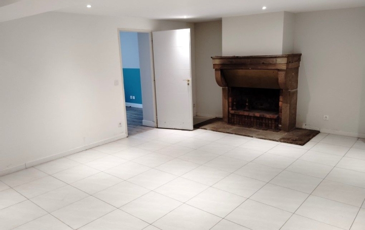 Propriété SAINT-CYPRIEN (42160)  254 m2 549 000 € 