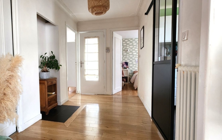 Maison SAINT-JUST-SAINT-RAMBERT (42170)  160 m2 389 000 € 