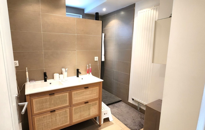 Maison SAINT-JUST-SAINT-RAMBERT (42170)  160 m2 389 000 € 