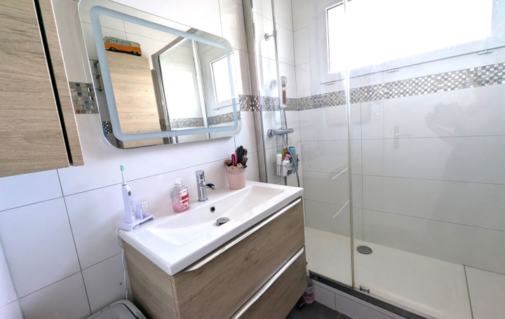 4 Pièces ROANNE (42300)  73 m2 129 000 € 