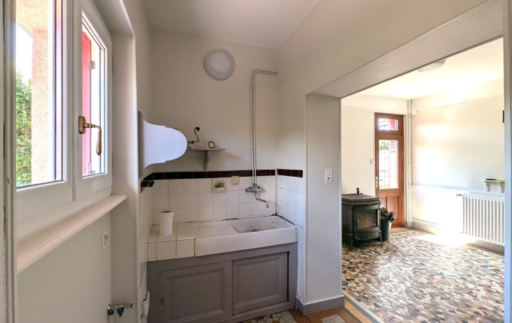 Maison LE DONJON (03130)  106 m2 173 000 € 
