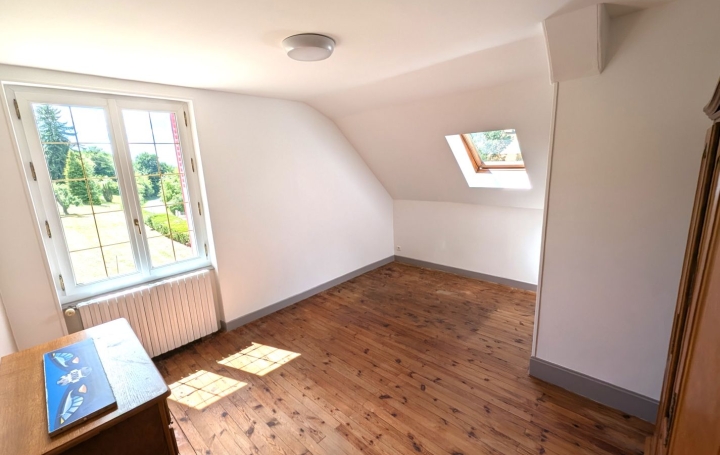 Maison LE DONJON (03130)  106 m2 173 000 € 