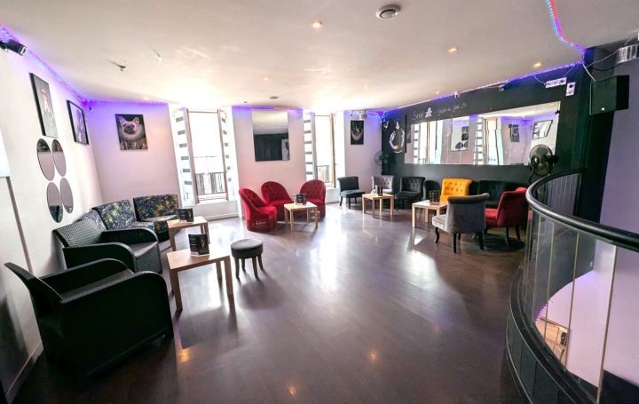 Activité commerciale ROANNE (42300)  170 m2 130 000 € 