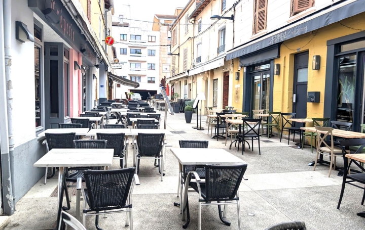 Activité commerciale ROANNE (42300)  170 m2 130 000 € 