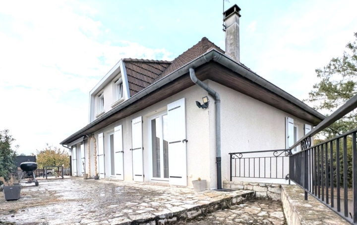 Maison POUILLY-LES-NONAINS (42155)  128 m2 245 000 € 