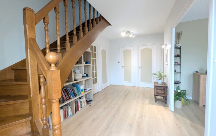 Maison POUILLY-LES-NONAINS (42155)  128 m2 245 000 € 