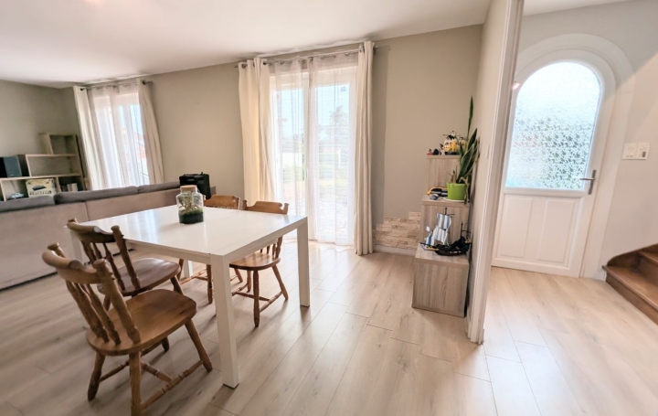 Maison POUILLY-LES-NONAINS (42155)  128 m2 245 000 € 