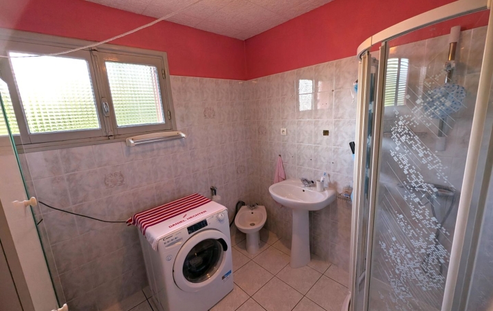 Maison ROANNE (42300)  113 m2 145 000 € 