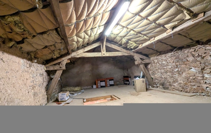 Maison SAINT-BONNET-DES-QUARTS (42310)  96 m2 159 750 € 