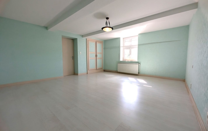 Propriété MELAY (71340)  140 m2 199 900 € 