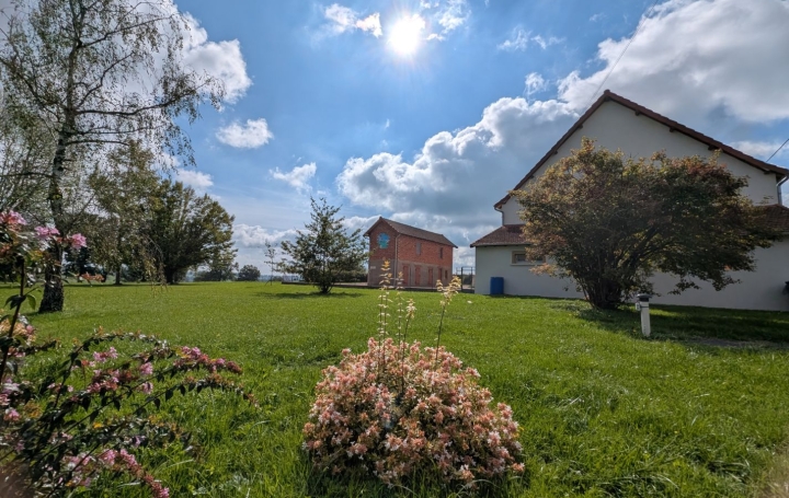 Propriété MELAY (71340)  140 m2 199 900 € 